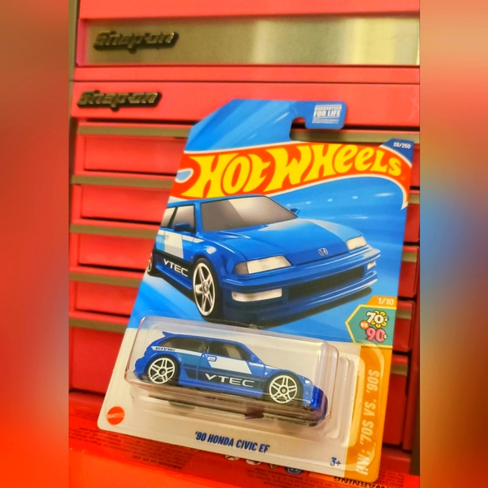 NEW! Hot Wheels Honda Civic EF hatchback 90s-early 1:64 scale collectors toy car